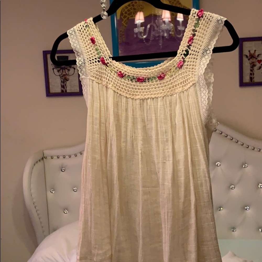 A women’s shirt
